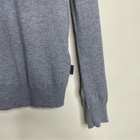 Hugo boss grey v neck sweater - Picture 3 of 10